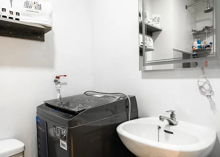 Comfortable 2-bedroom In Paranaque * Manila
